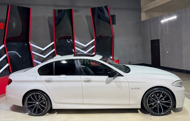 BMW 528 2013, 290,000 km - 2.0 l - Sumqayıt