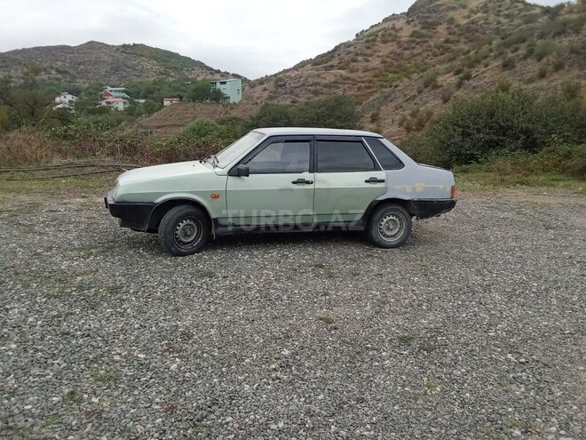 LADA (VAZ) 21099 2003, 360,000 km - 1.5 l - 