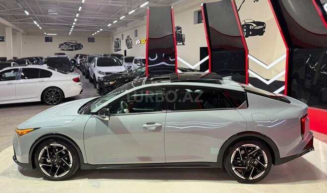 Kia  2025, 5,568 km - 2.0 л - Sumqayıt