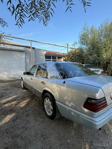 Mercedes  1993, 600,000 km - 2.0 l - Bakı