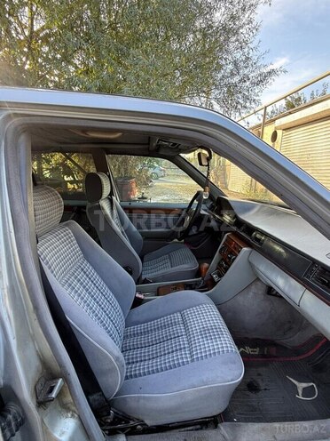Mercedes  1993, 600,000 km - 2.0 l - Bakı