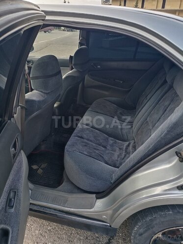 Mitsubishi Galant 1997, 346,000 km - 2.0 l - Qusar