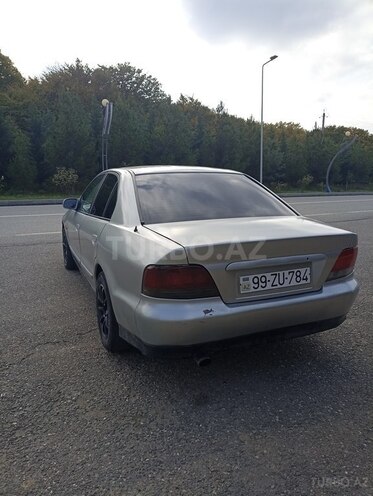 Mitsubishi Galant 1997, 346,000 km - 2.0 l - Qusar