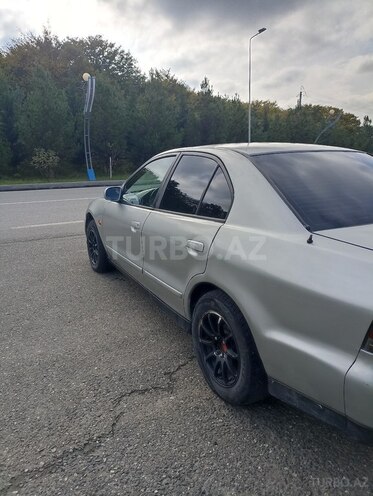 Mitsubishi Galant 1997, 346,000 km - 2.0 l - Qusar