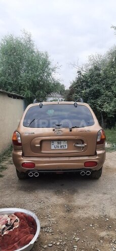 Hyundai Santa Fe 2002, 261,000 km - 2.0 l - Xudat