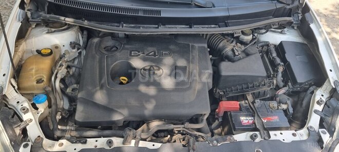 Toyota Auris 2010, 280,000 km - 1.4 л - Gəncə