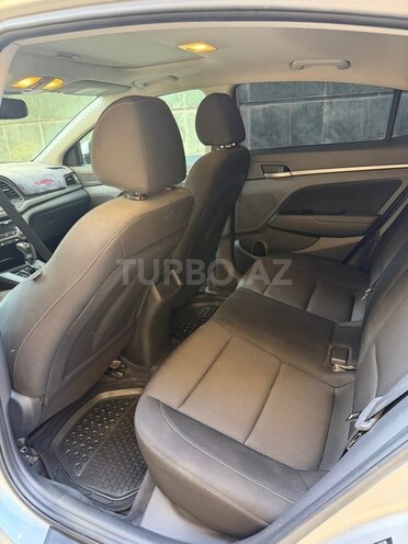 Hyundai Elantra 2017, 94,951 km - 2.0 l - Bakı