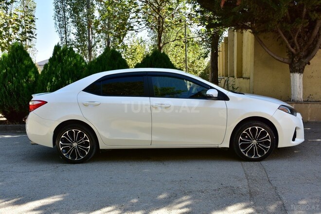 Toyota Corolla 2014, 197,513 km - 1.8 l - Siyəzən