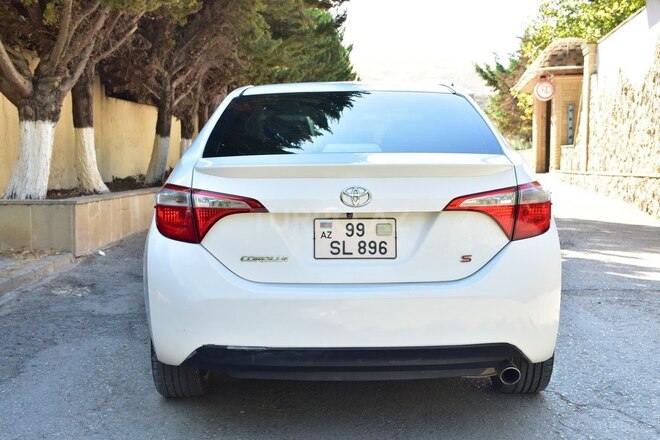 Toyota Corolla 2014, 197,513 km - 1.8 l - Siyəzən