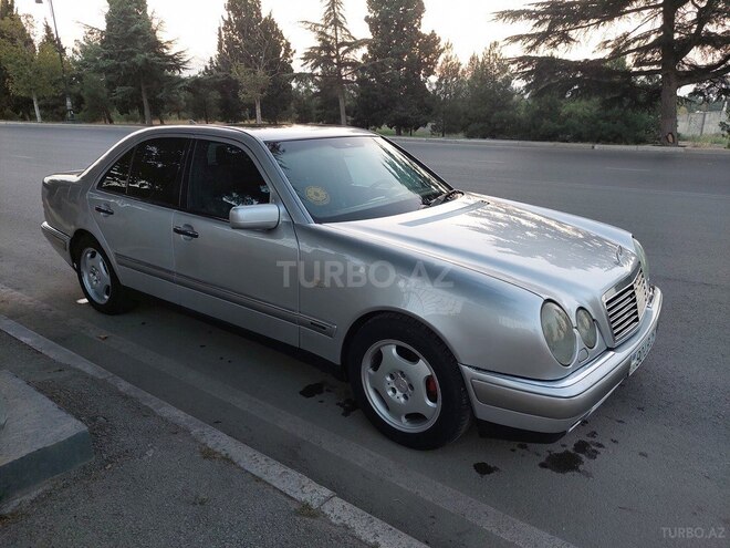 Mercedes E 240 1997, 380,000 km - 2.4 l - Gəncə