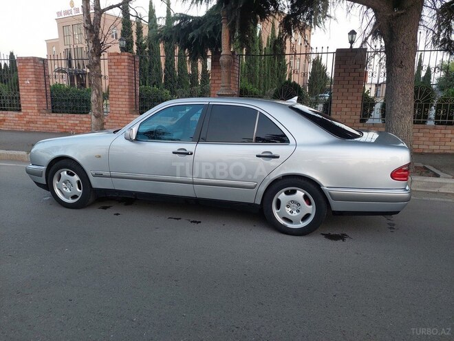 Mercedes E 240 1997, 380,000 km - 2.4 l - Gəncə