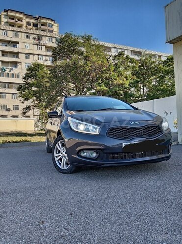 Kia  2014, 259,623 km - 1.4 l - Bakı