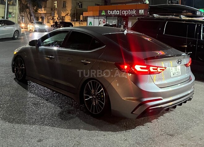 Hyundai Elantra 2016, 196,000 km - 1.6 l - Bakı
