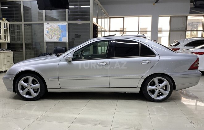 Mercedes C 200 2001, 299,000 km - 2.0 l - Sumqayıt