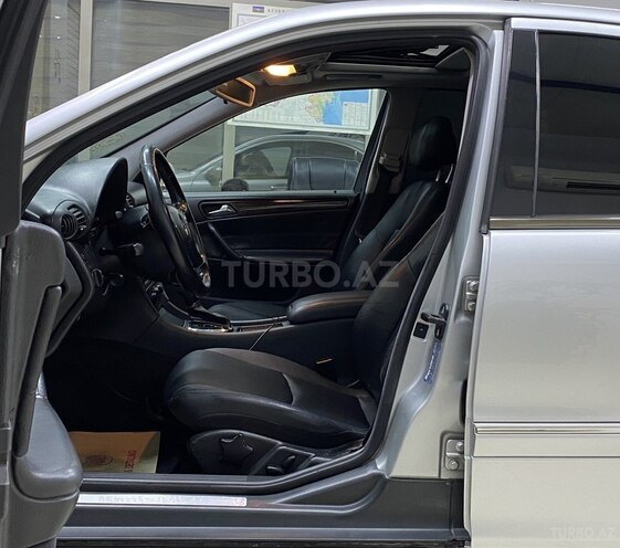 Mercedes C 200 2001, 299,000 km - 2.0 l - Sumqayıt