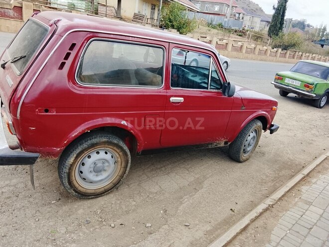 LADA (VAZ) Niva 1993, 220,000 km - 1.6 l - Yardımlı