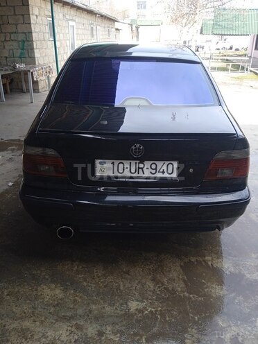 BMW 530 2000, 528,000 km - 3.0 l - Yevlax