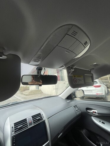 Toyota Corolla 2012, 215,000 km - 1.6 l - Bakı
