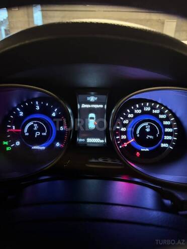 Hyundai Grand Santa Fe 2014, 250,000 km - 2.2 l - Bakı