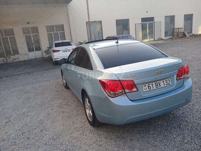 Chevrolet Cruze 2011, 235,300 km - 1.8 l - Ucar
