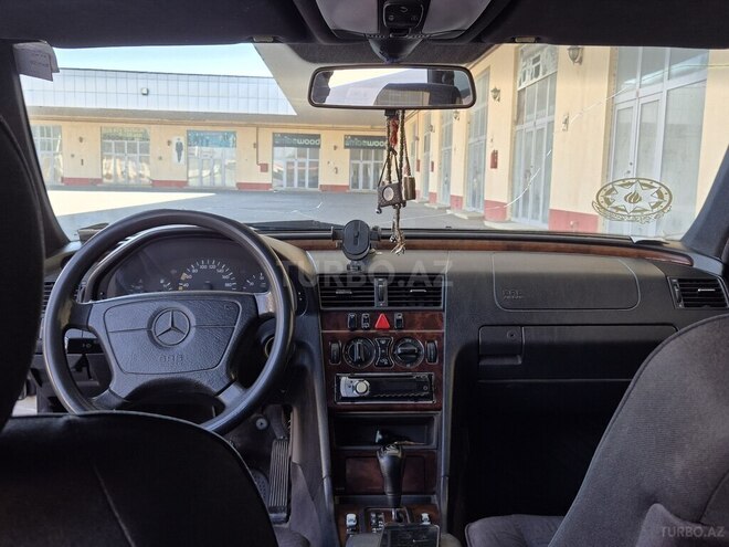 Mercedes C 220 1998, 525,000 km - 2.2 l - İmişli