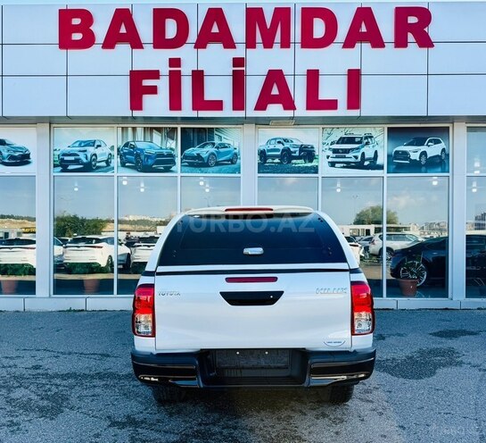 Toyota Hilux 2026, 5,000 km - 2.4 l - Bakı
