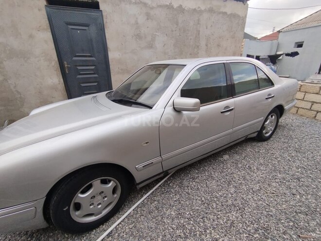 Mercedes E 240 1998, 236,521 km - 2.4 l - Bakı