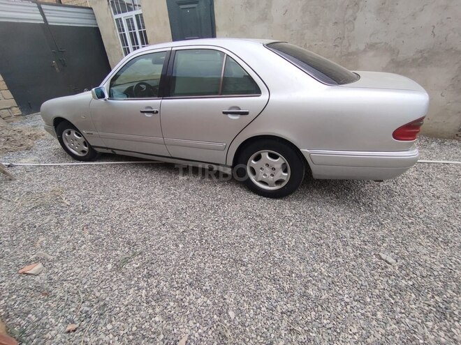 Mercedes E 240 1998, 236,521 km - 2.4 l - Bakı