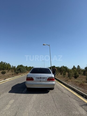 Mercedes E 200 1999, 376,943 km - 2.0 l - Bakı