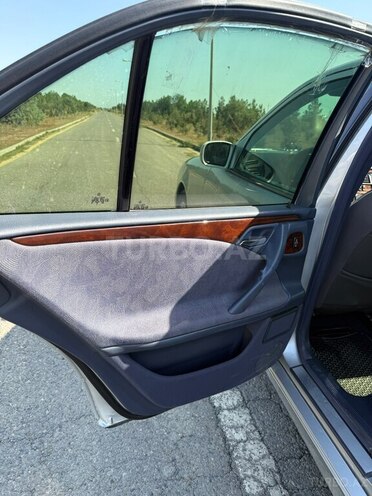 Mercedes E 200 1999, 376,943 km - 2.0 l - Bakı
