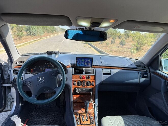 Mercedes E 200 1999, 376,943 km - 2.0 l - Bakı