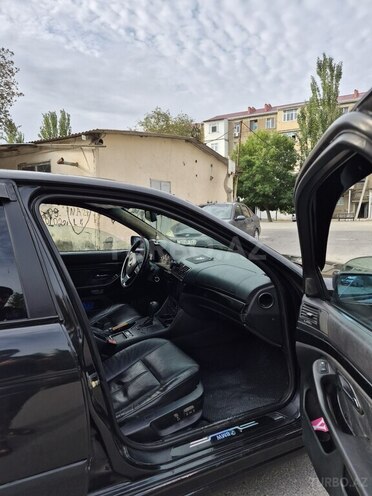 BMW 528 1997, 500,000 km - 2.8 л - Sumqayıt