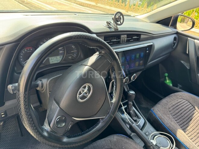 Toyota Corolla 2017, 178,000 km - 1.6 l - Naxçıvan