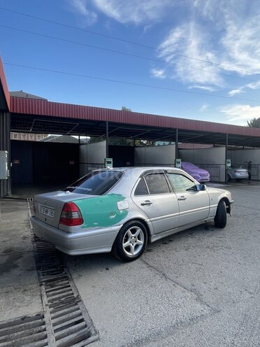 Mercedes C 200 1995, 600,000 km - 2.0 l - Bakı