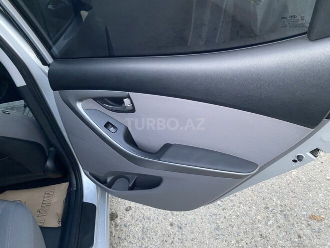 Hyundai Elantra 2015, 83,444 km - 1.8 l - Bakı