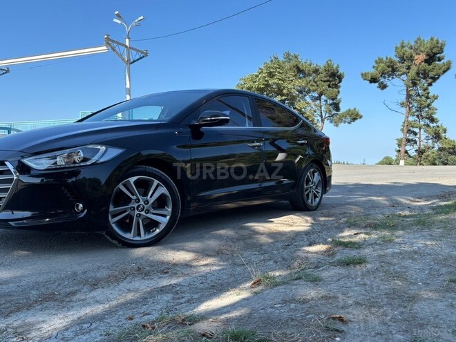 Hyundai Avante 2017, 193,000 km - 1.6 l - Quba