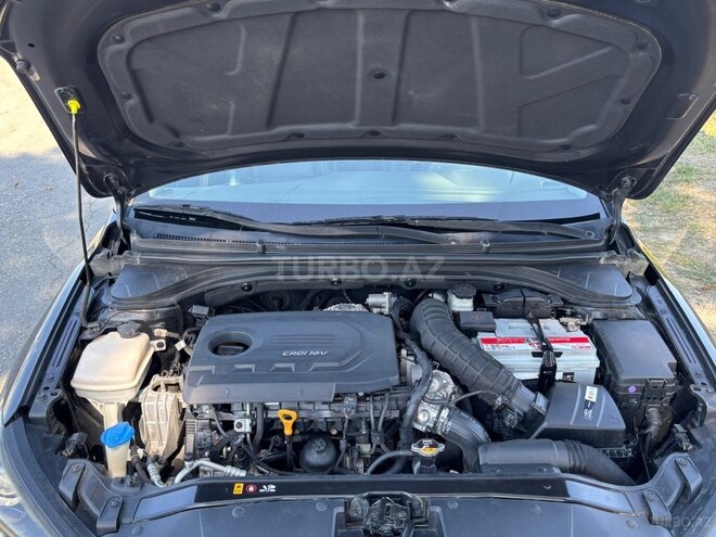Hyundai Avante 2017, 193,000 km - 1.6 l - Quba