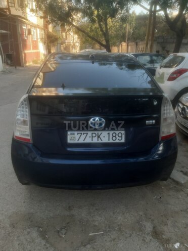 Toyota Prius 2015, 300,000 km - 1.8 l - Bakı