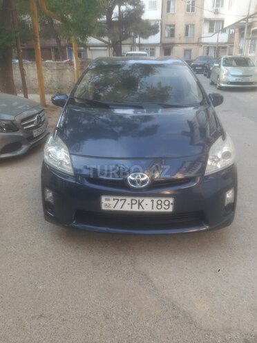 Toyota Prius 2015, 300,000 km - 1.8 l - Bakı