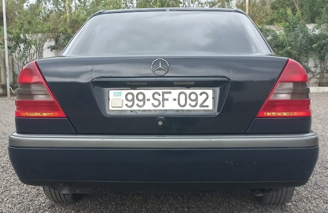 Mercedes C 180 1997, 596,500 km - 1.8 l - Biləsuvar