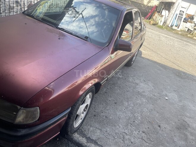 Opel Astra 1994, 200,000 km - 2.0 l - Zaqatala