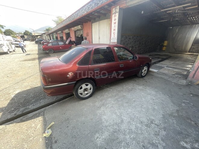 Opel Astra 1994, 200,000 km - 2.0 l - Zaqatala