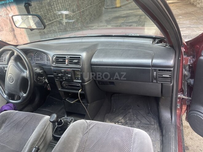 Opel Astra 1994, 200,000 km - 2.0 l - Zaqatala