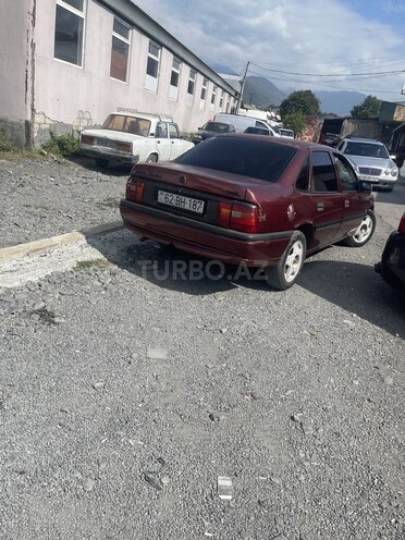 Opel Astra 1994, 200,000 km - 2.0 l - Zaqatala
