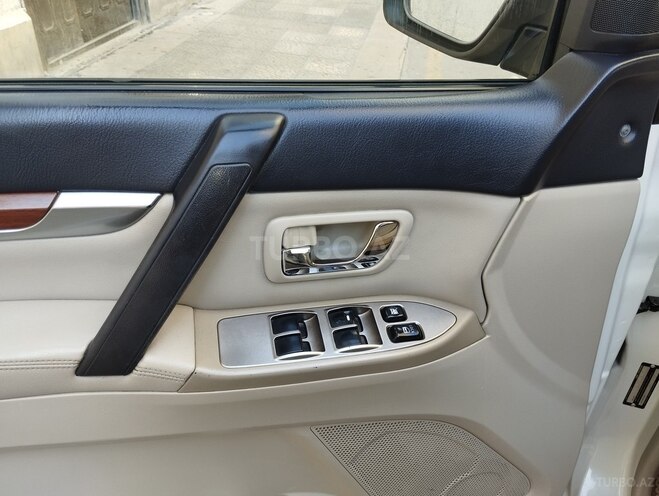 Mitsubishi Pajero 2007, 191,500 km - 3.0 l - Bakı
