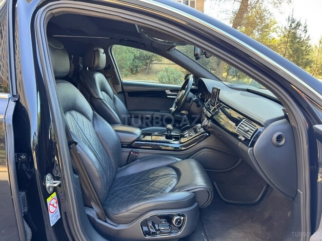Audi A8 2014, 206,000 km - 4.0 l - Bakı
