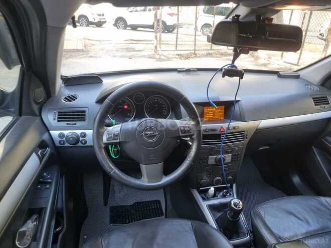 Opel Astra 2006, 280,000 km - 1.3 l - Bakı