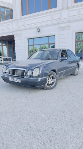 Mercedes E 230 1996, 525,000 km - 2.3 l - Bakı