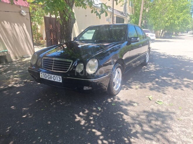 Mercedes E 270 2000, 298,000 km - 2.7 l - Bakı