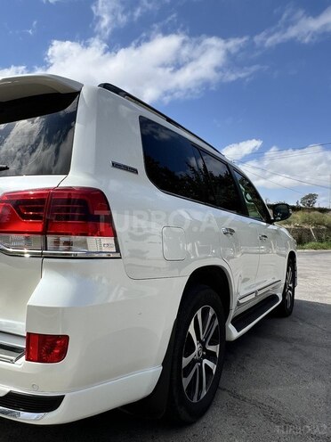 Toyota Land Cruiser 2019, 302,000 km - 4.6 l - Bakı